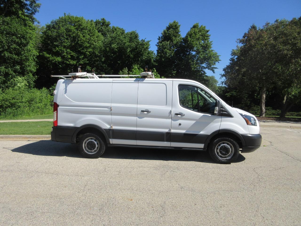 Ford Transit Cargo Van T-150 130" Low Rf 8600 GVWR Swing-Out RH Dr 2015