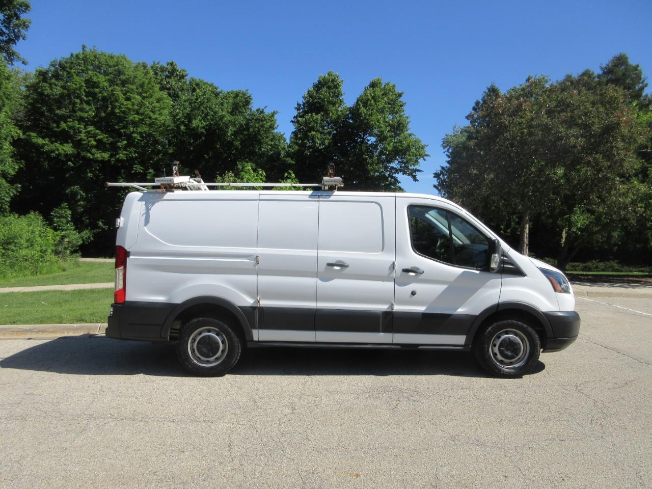 Ford Transit Cargo Van T-150 130" Low Rf 8600 GVWR Swing-Out RH Dr 2015