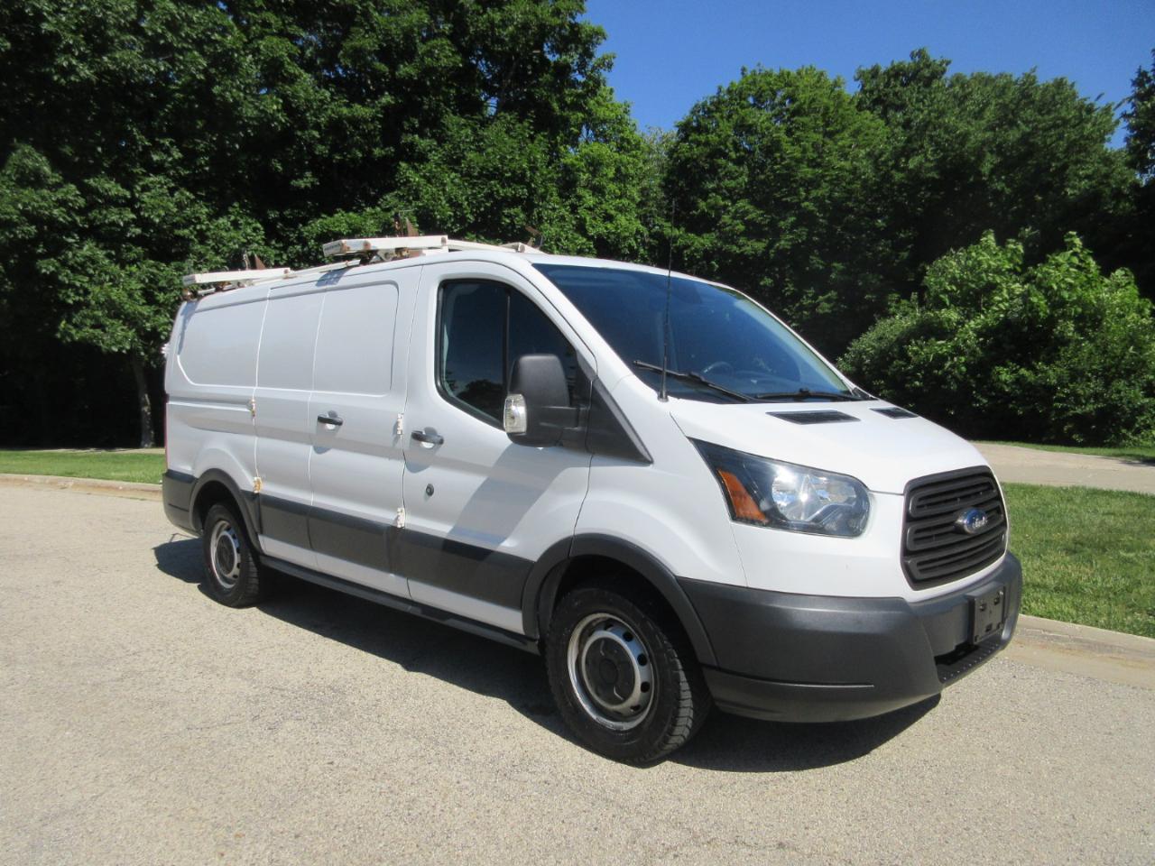 Ford Transit Cargo Van T-150 130" Low Rf 8600 GVWR Swing-Out RH Dr 2015