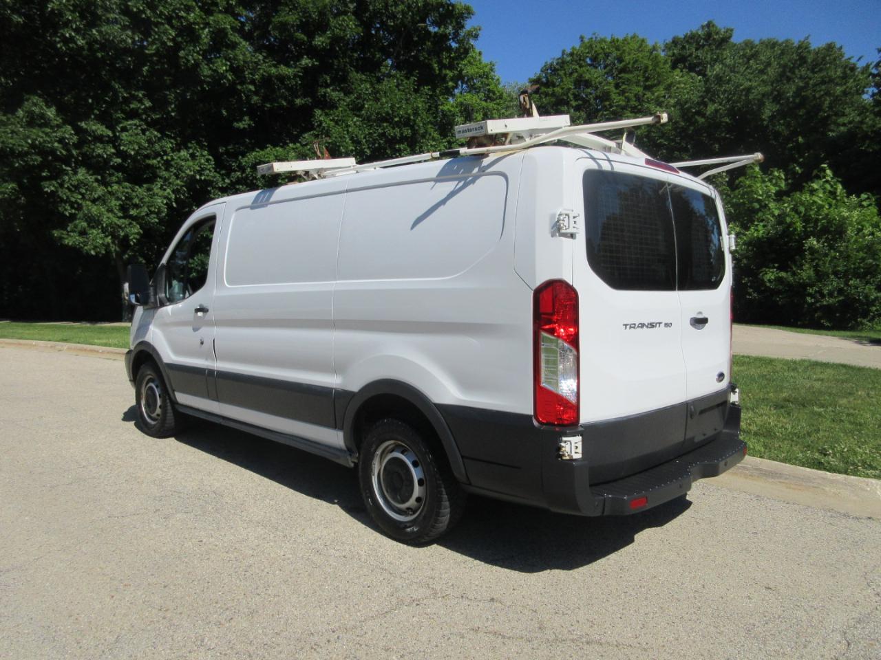 Ford Transit Cargo Van T-150 130" Low Rf 8600 GVWR Swing-Out RH Dr 2015