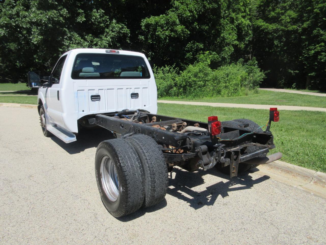 Ford Super Duty F-350 DRW 2WD Reg Cab 165" WB 84" CA XL 2014