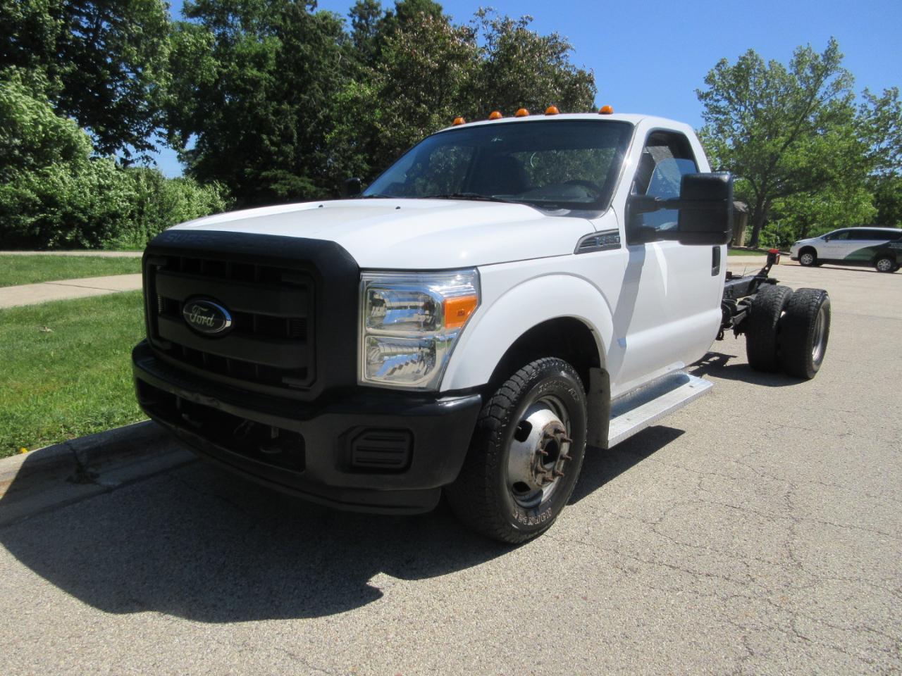 Ford Super Duty F-350 DRW 2WD Reg Cab 165" WB 84" CA XL 2014