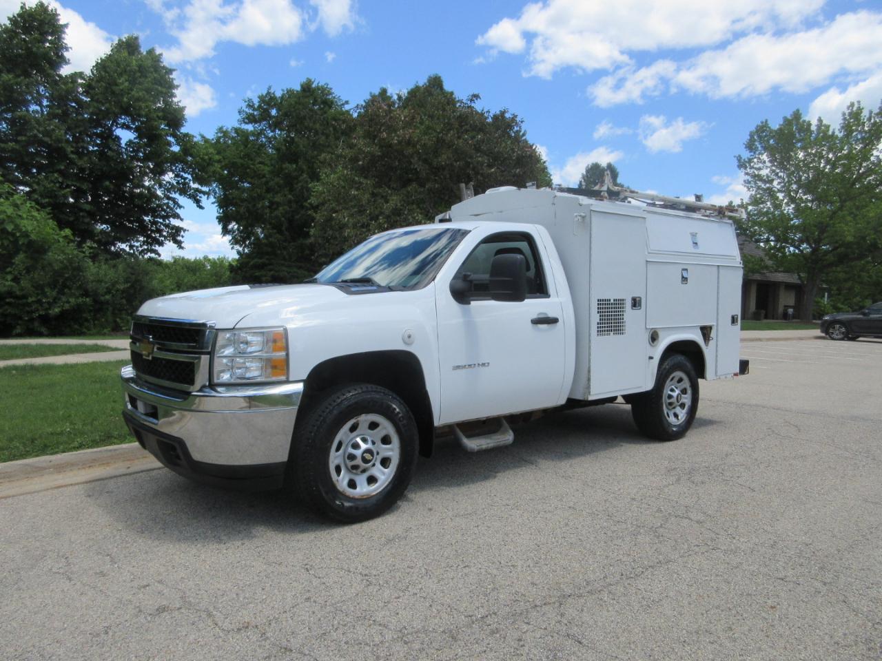 Chevrolet Silverado 3500HD 4WD Reg Cab 133.7" Work Truck 2012
