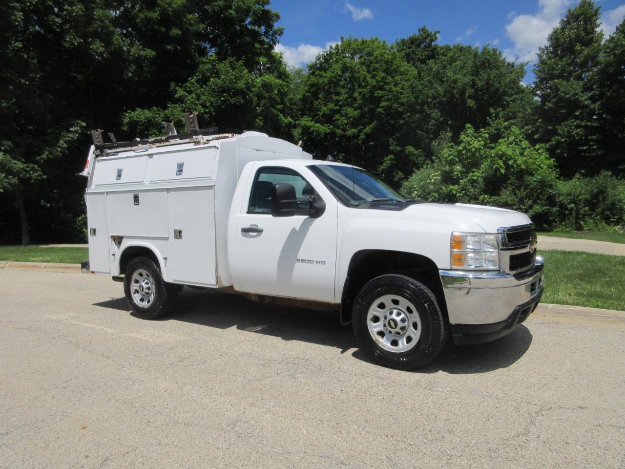 Chevrolet Silverado 3500HD 4WD Reg Cab 133.7" Work Truck 2012