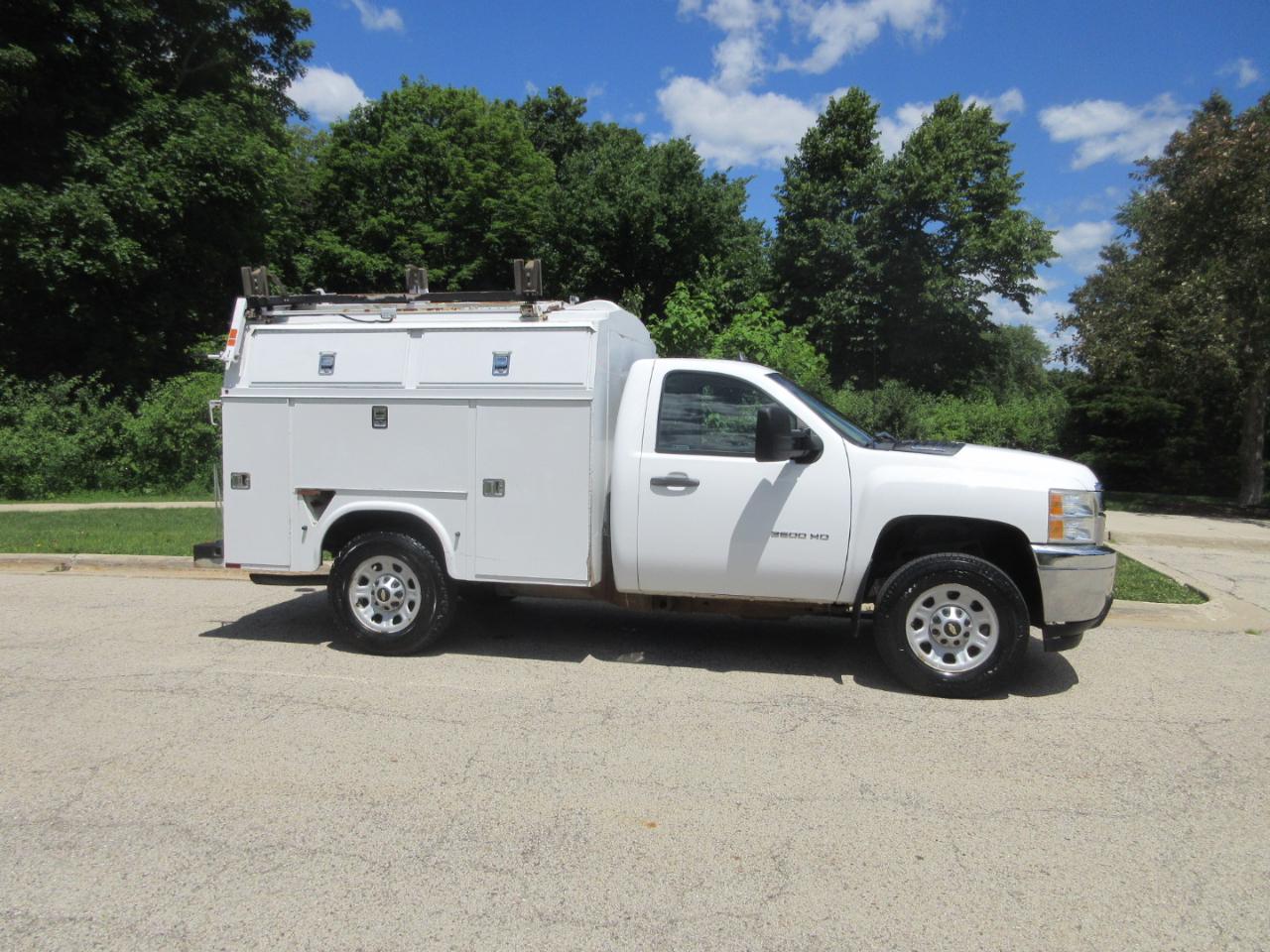 Chevrolet Silverado 3500HD 4WD Reg Cab 133.7" Work Truck 2012