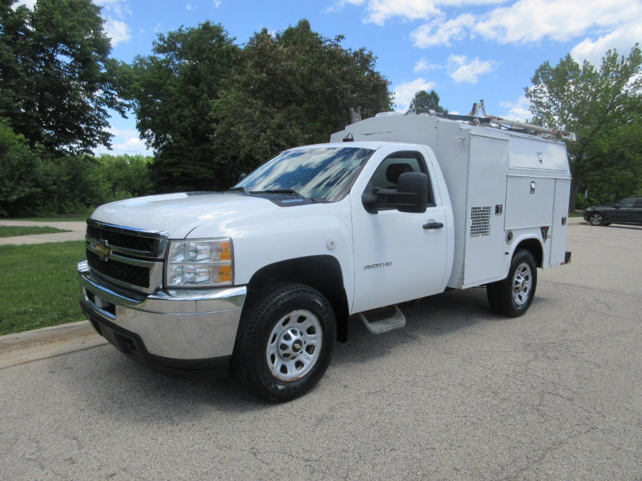 Chevrolet Silverado 3500HD 4WD Reg Cab 133.7" Work Truck 2012