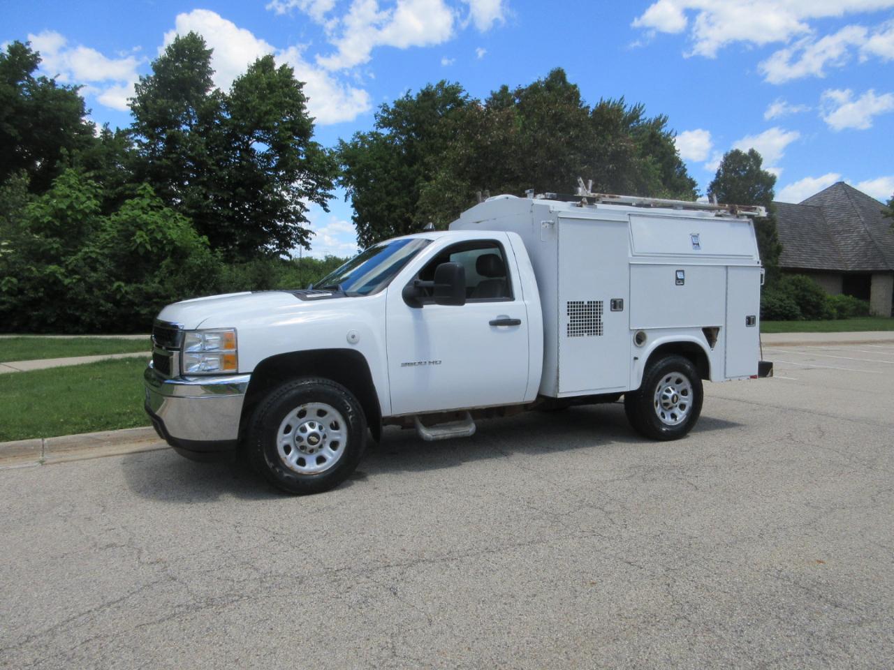 Chevrolet Silverado 3500HD 4WD Reg Cab 133.7" Work Truck 2012