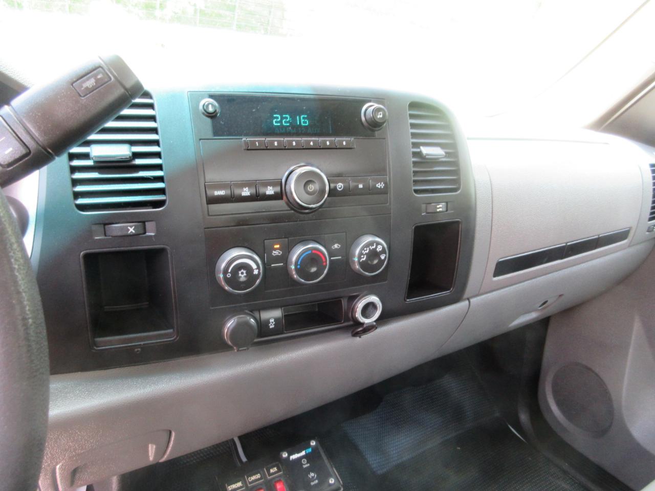 Chevrolet Silverado 3500HD 4WD Reg Cab 133.7" Work Truck 2012