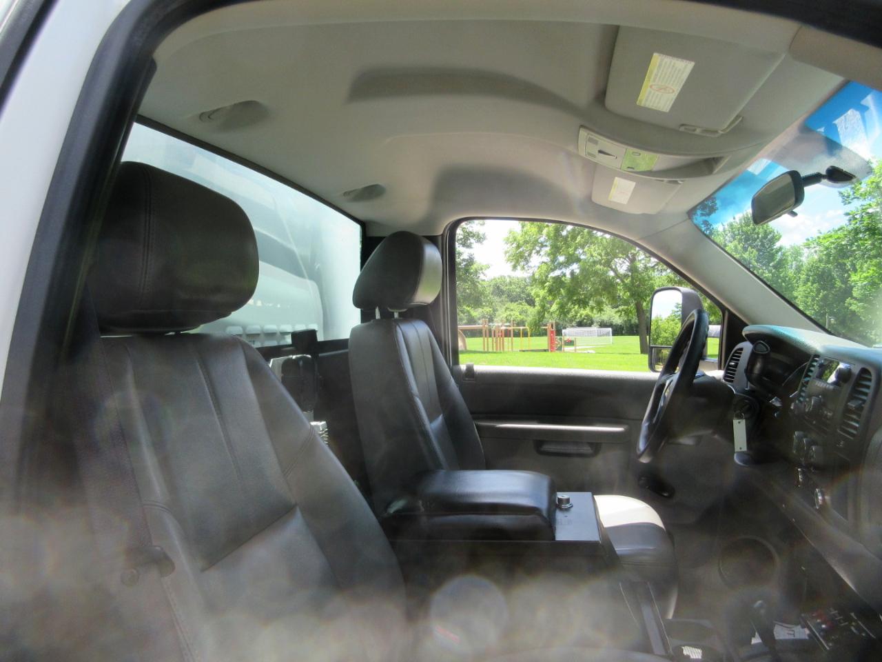 Chevrolet Silverado 3500HD 4WD Reg Cab 133.7" Work Truck 2012