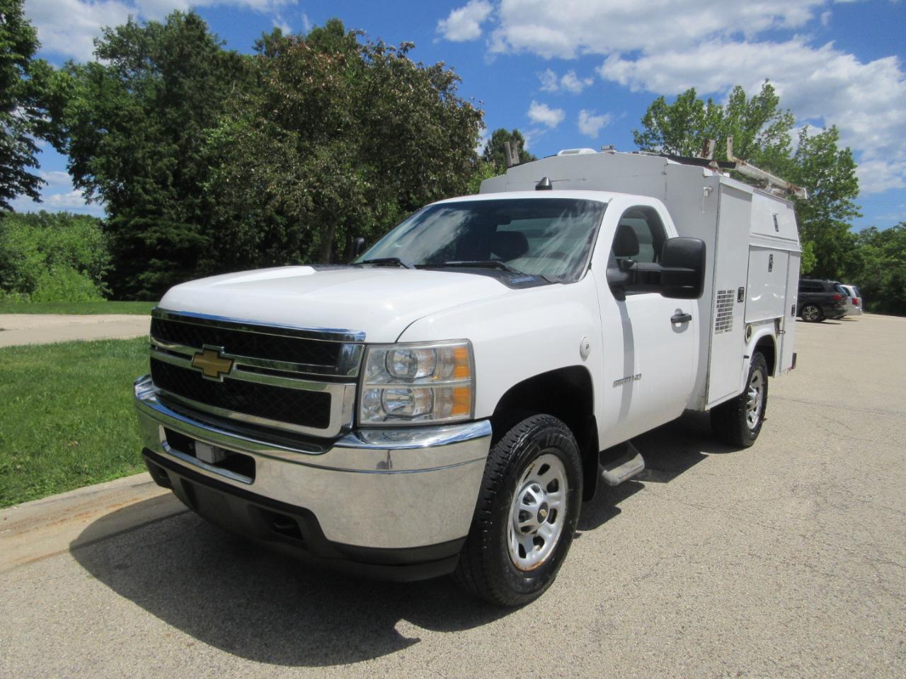 Chevrolet Silverado 3500HD 4WD Reg Cab 133.7" Work Truck 2012
