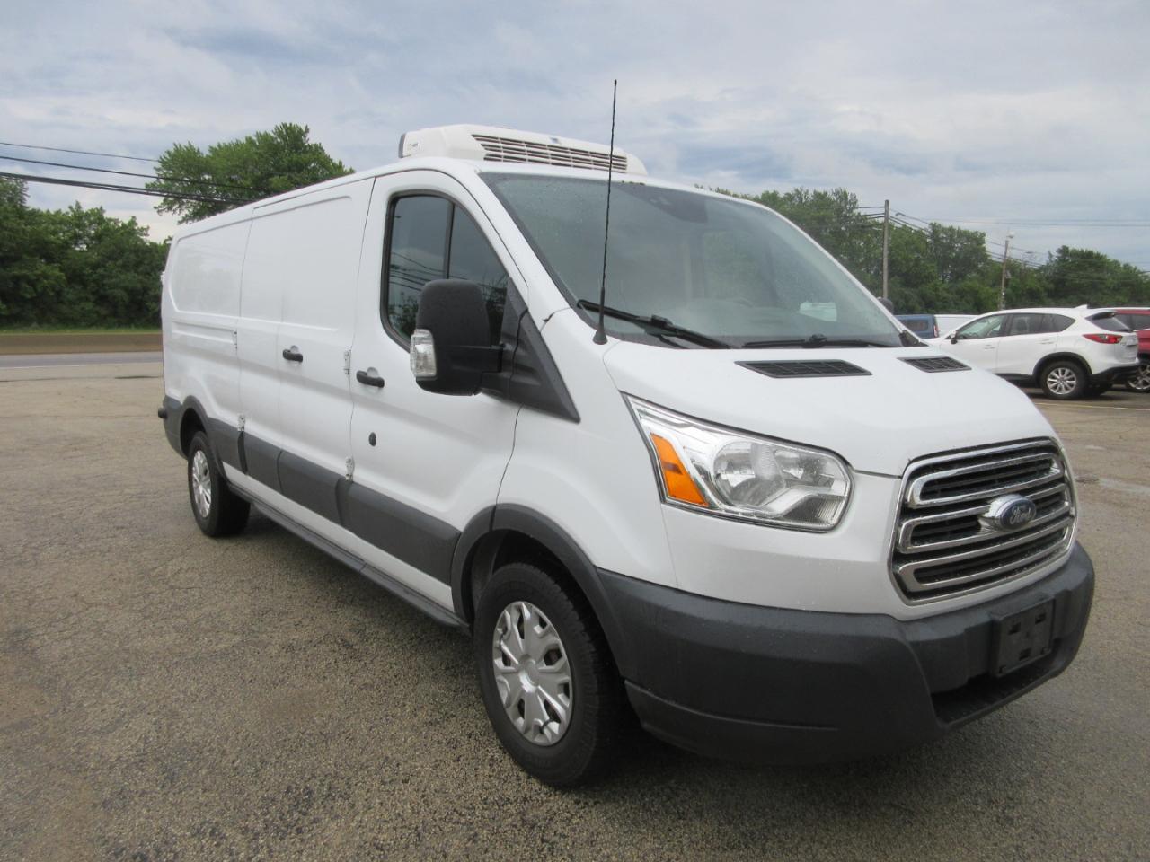 Ford Transit Van T-250 148" Low Rf 9000 GVWR Swing-Out RH Dr 2017