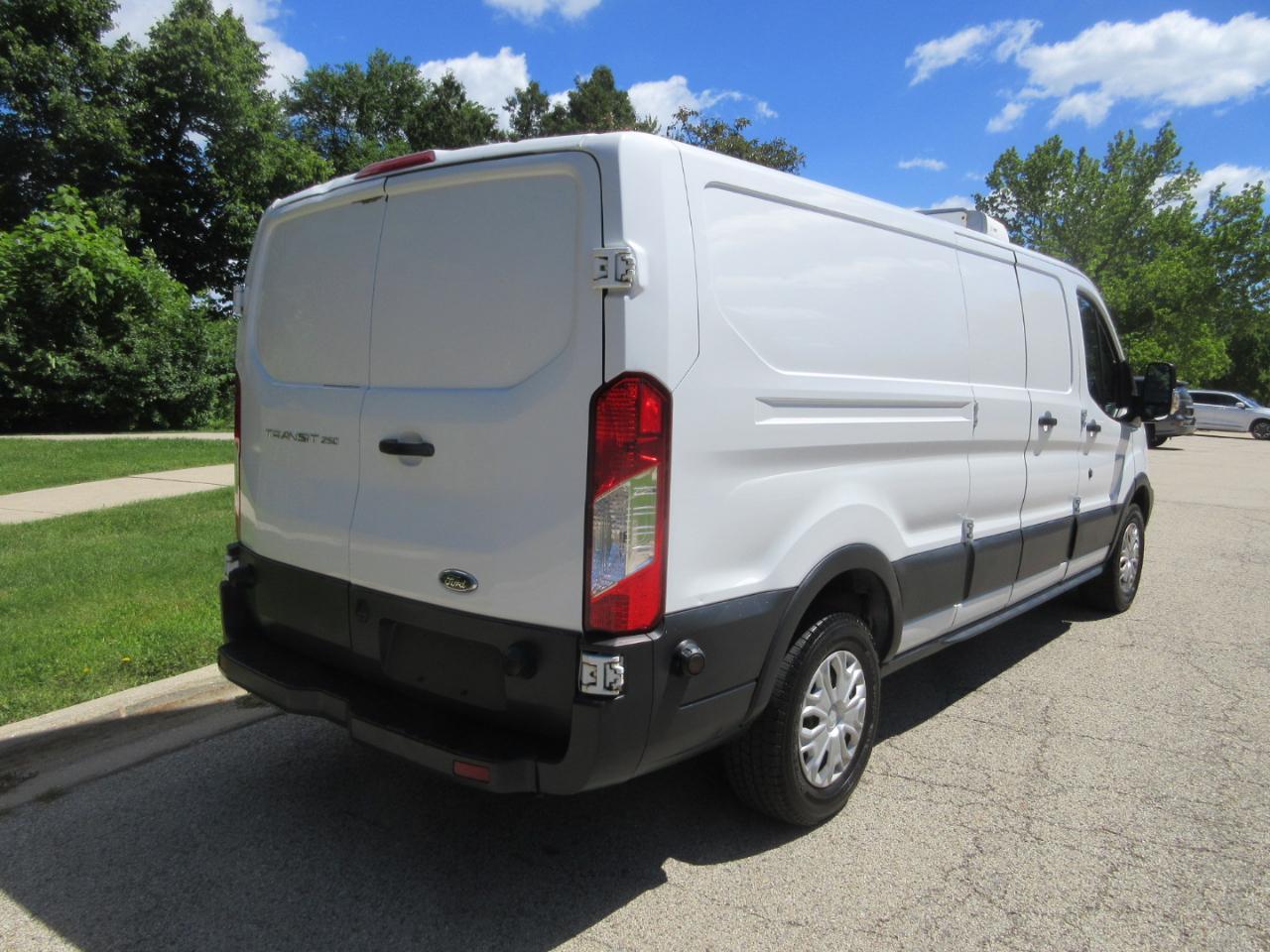 Ford Transit Van T-250 148" Low Rf 9000 GVWR Swing-Out RH Dr 2017