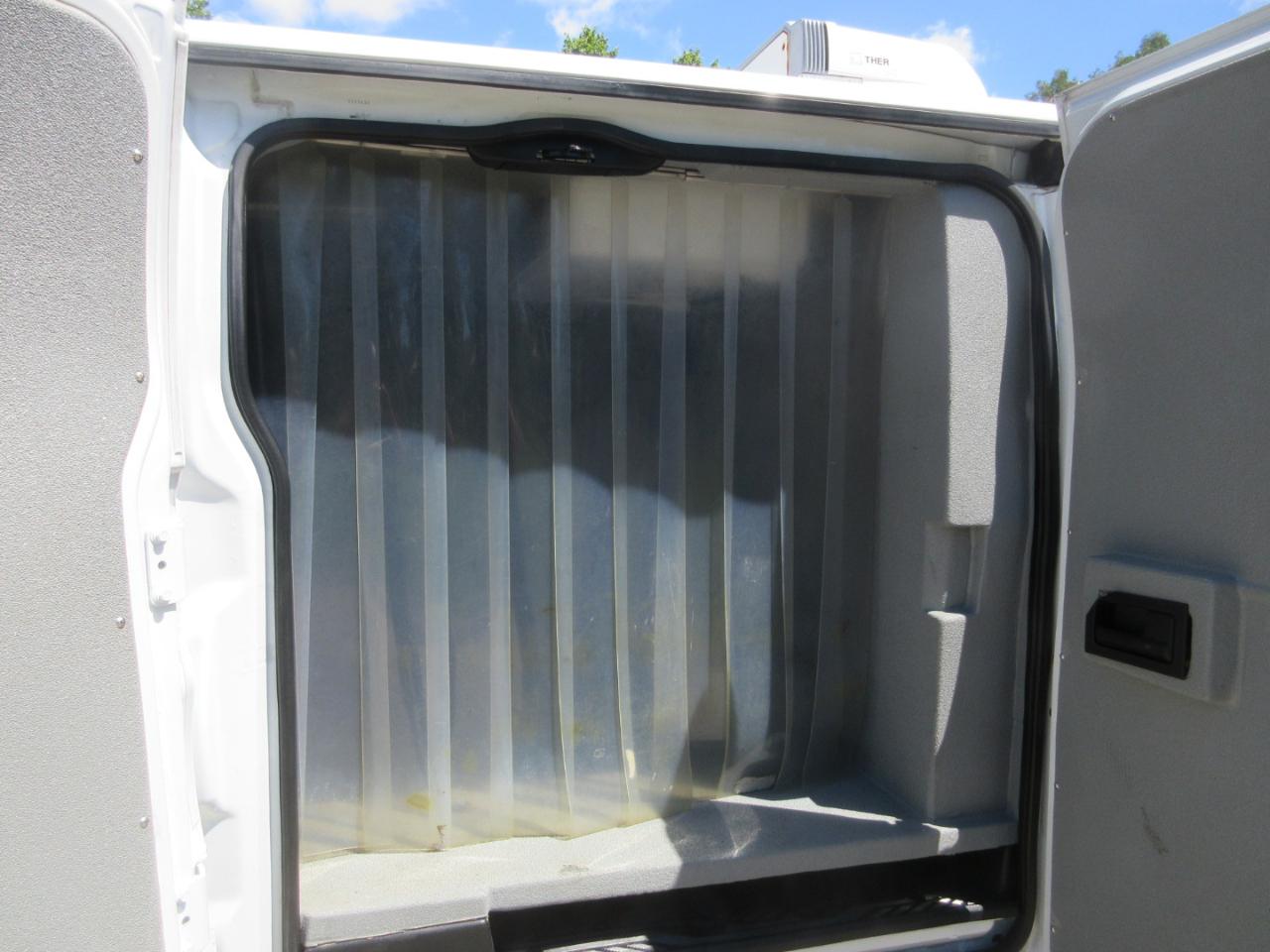 Ford Transit Van T-250 148" Low Rf 9000 GVWR Swing-Out RH Dr 2017
