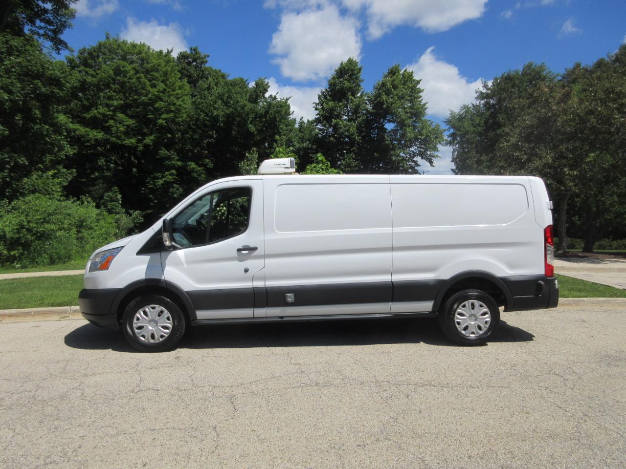 Ford Transit Van T-250 148" Low Rf 9000 GVWR Swing-Out RH Dr 2017