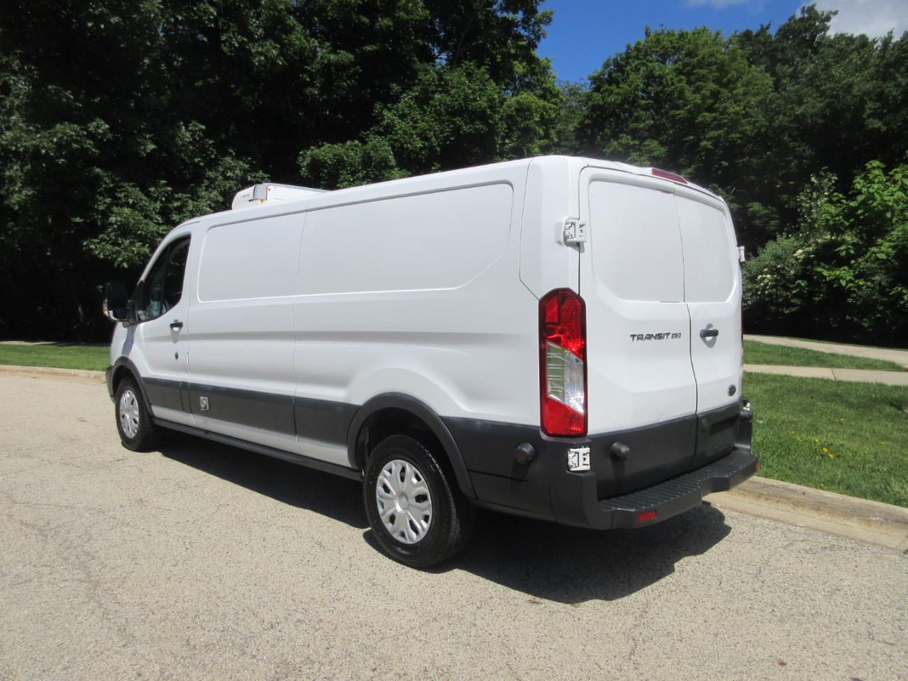 Ford Transit Van T-250 148" Low Rf 9000 GVWR Swing-Out RH Dr 2017