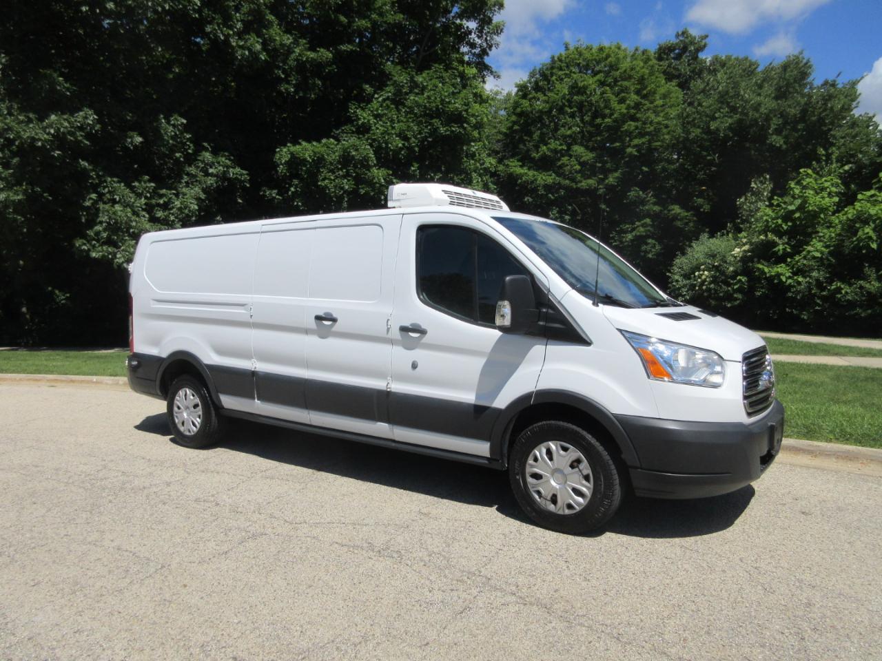 Ford Transit Van T-250 148" Low Rf 9000 GVWR Swing-Out RH Dr 2017