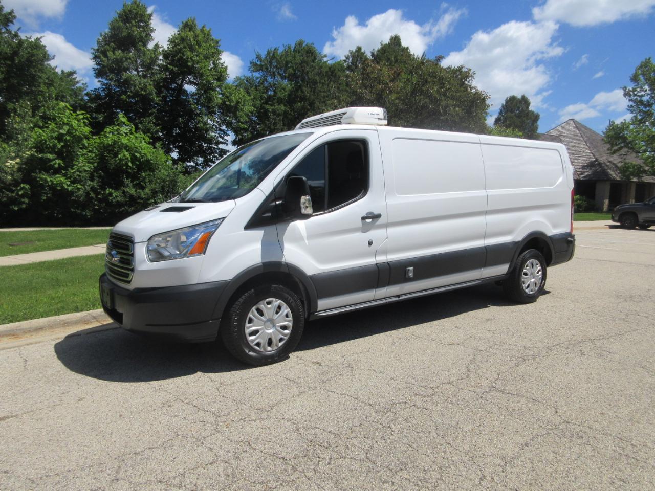 Ford Transit Van T-250 148" Low Rf 9000 GVWR Swing-Out RH Dr 2017