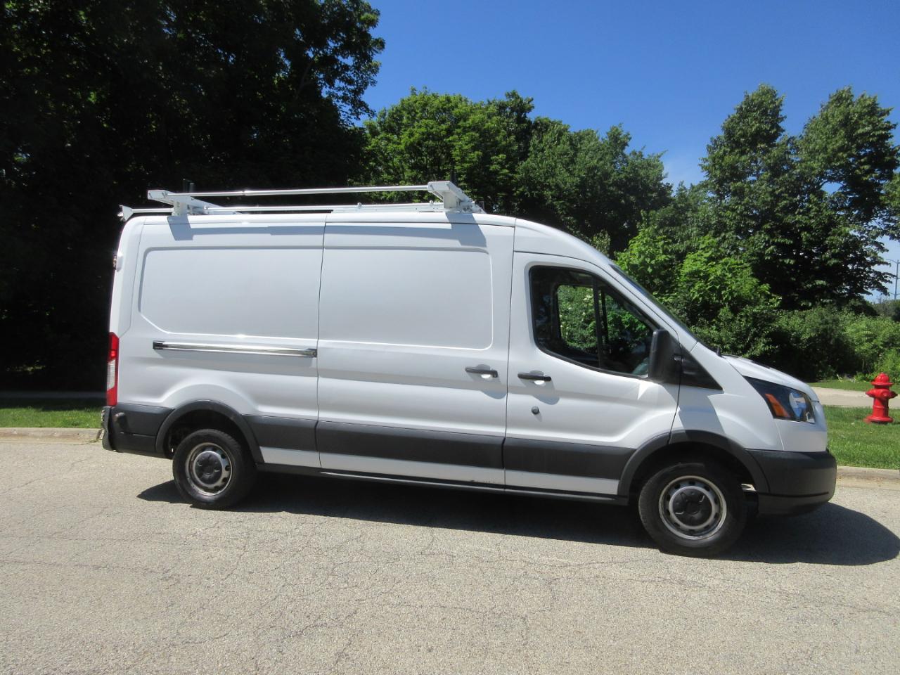 Ford Transit Van T-250 148" Med Rf 9000 GVWR Sliding RH Dr 2018
