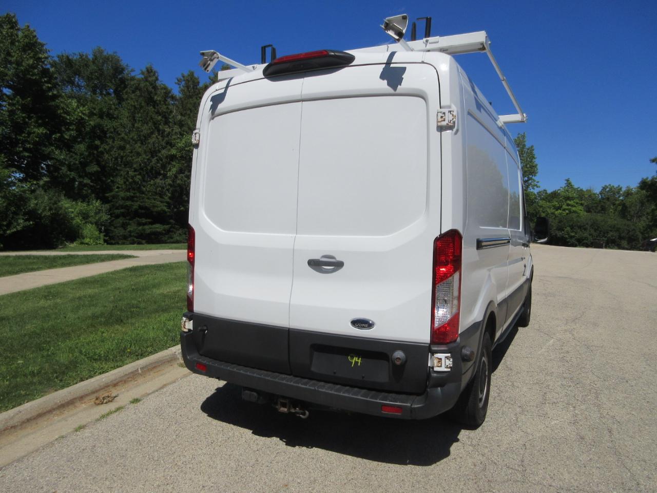 Ford Transit Van T-250 148" Med Rf 9000 GVWR Sliding RH Dr 2018