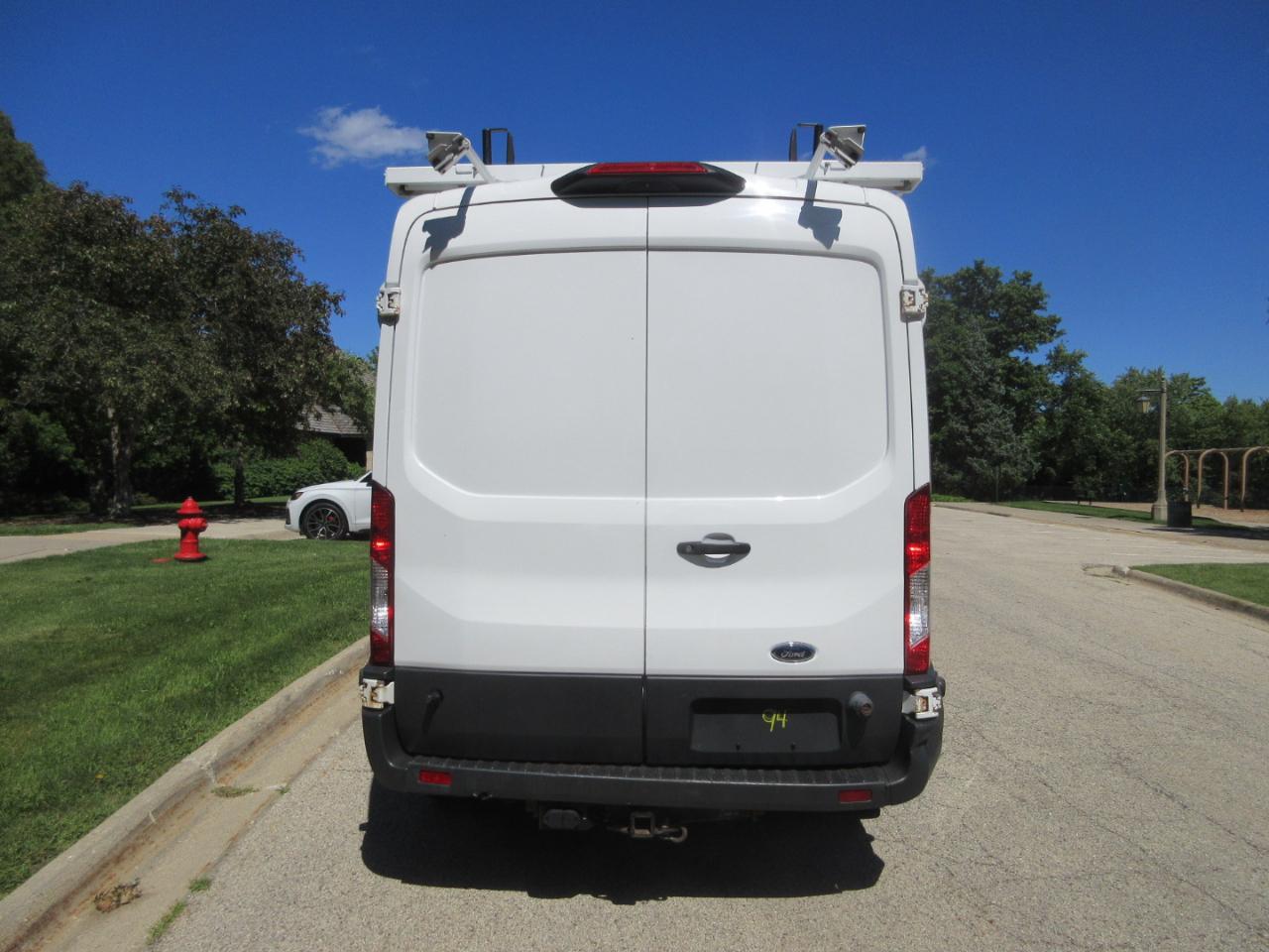 Ford Transit Van T-250 148" Med Rf 9000 GVWR Sliding RH Dr 2018