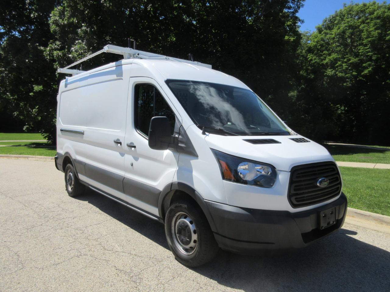 Ford Transit Van T-250 148" Med Rf 9000 GVWR Sliding RH Dr 2018