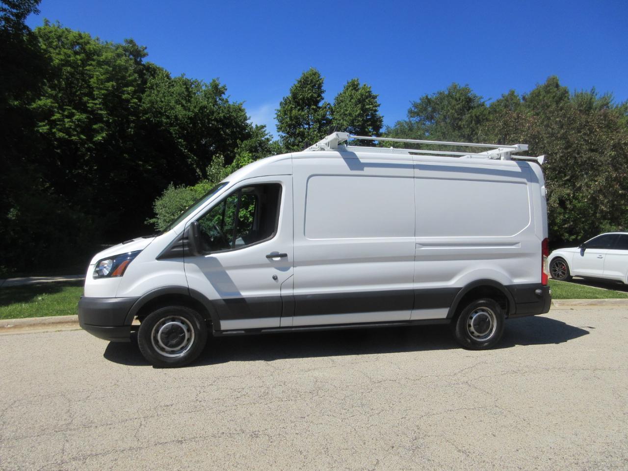 Ford Transit Van T-250 148" Med Rf 9000 GVWR Sliding RH Dr 2018