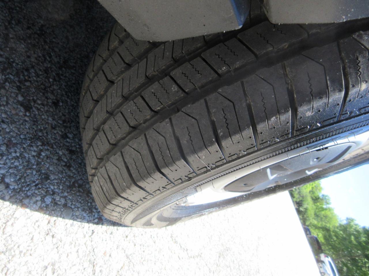 Ford Transit Van T-150 130" Low Rf 8600 GVWR Swing-Out RH Dr 2019