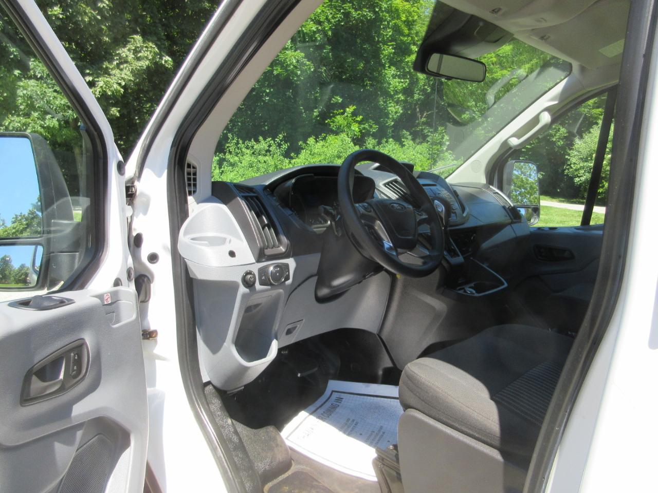 Ford Transit Van T-150 130" Low Rf 8600 GVWR Swing-Out RH Dr 2019