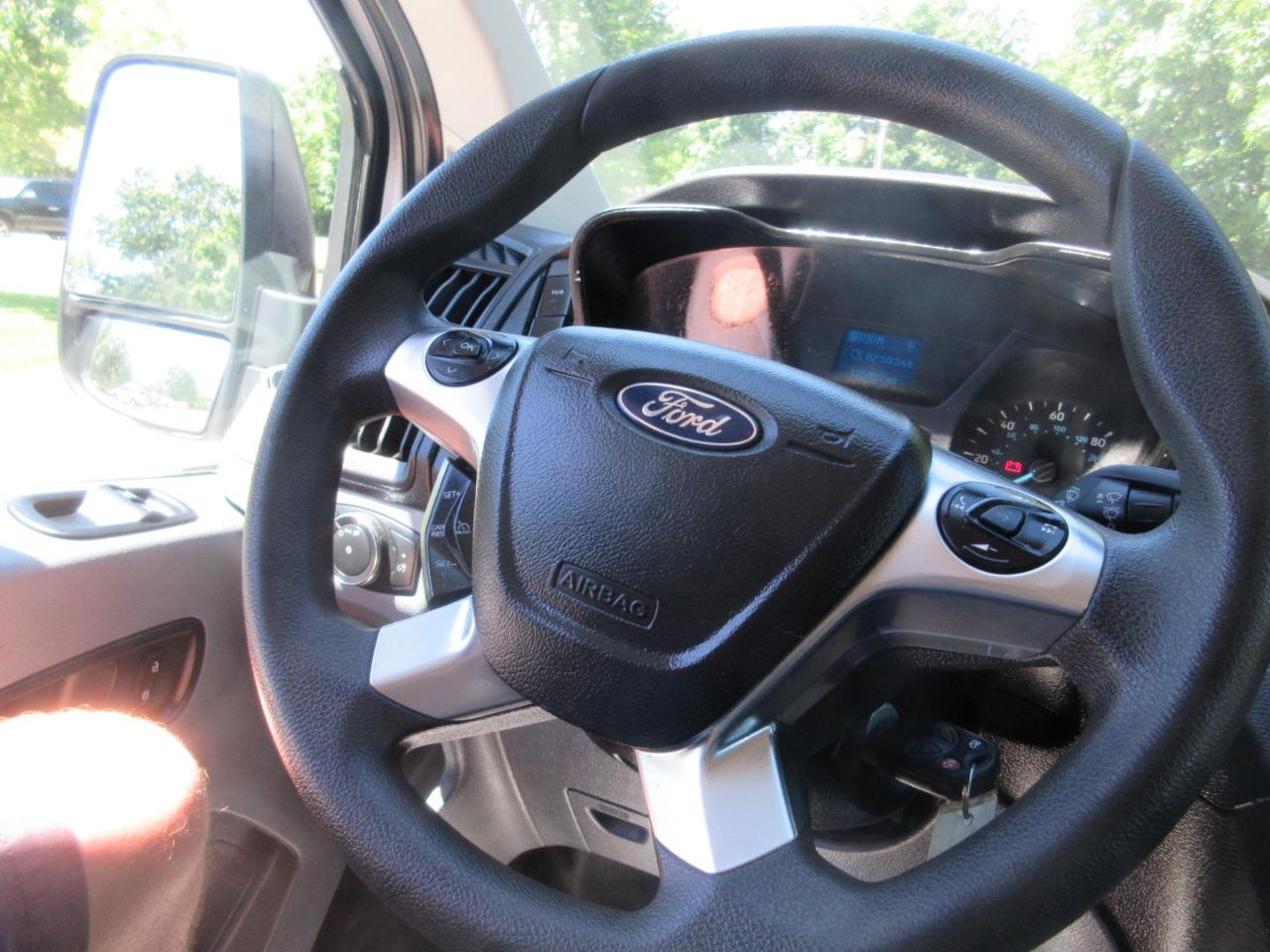 Ford Transit Van T-150 130" Low Rf 8600 GVWR Swing-Out RH Dr 2019