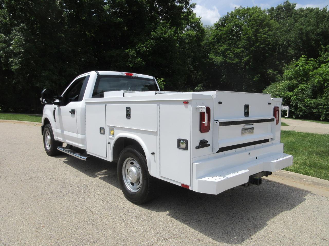 Ford Super Duty F-350 SRW XLT 2WD Reg Cab 8' Box 2019