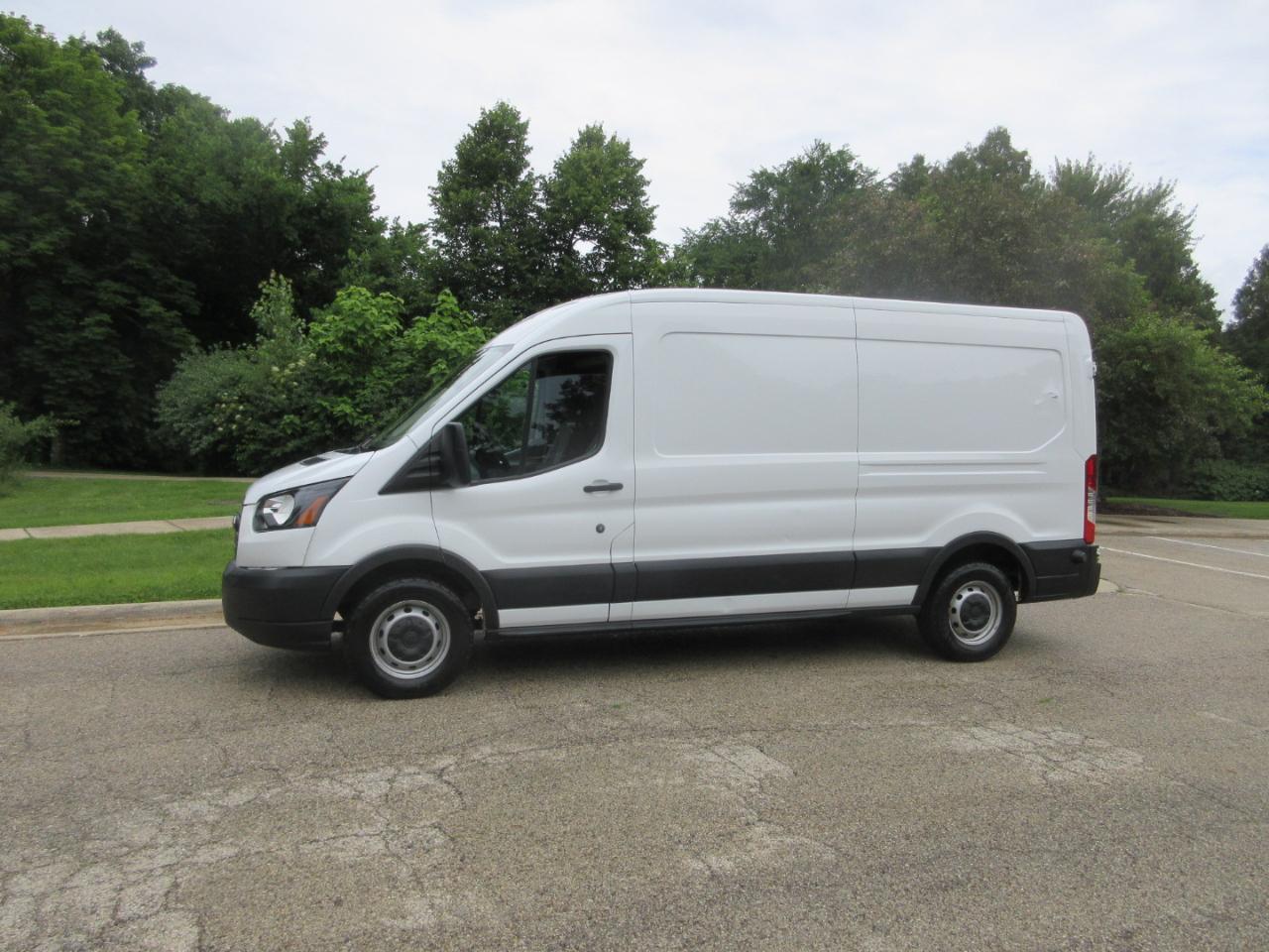 Ford Transit Van T-350 148" Med Rf 9500 GVWR Sliding RH Dr 2018