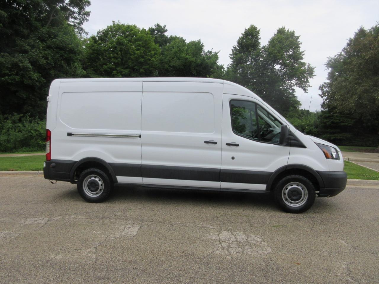 Ford Transit Van T-350 148" Med Rf 9500 GVWR Sliding RH Dr 2018