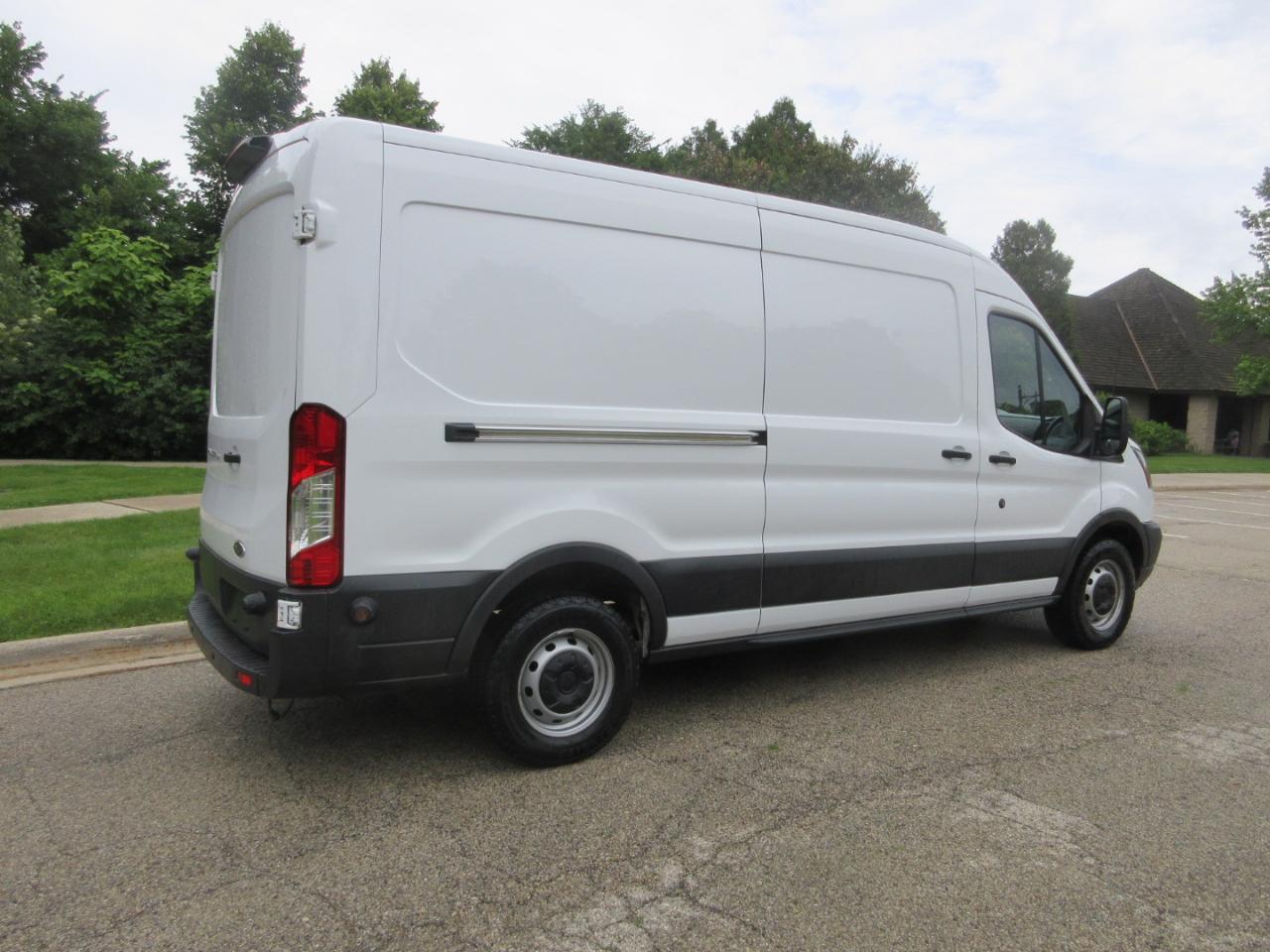 Ford Transit Van T-350 148" Med Rf 9500 GVWR Sliding RH Dr 2018