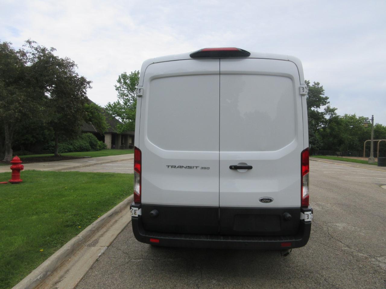 Ford Transit Van T-350 148" Med Rf 9500 GVWR Sliding RH Dr 2018