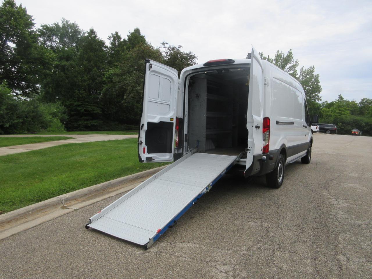 Ford Transit Van T-350 148" Med Rf 9500 GVWR Sliding RH Dr 2018