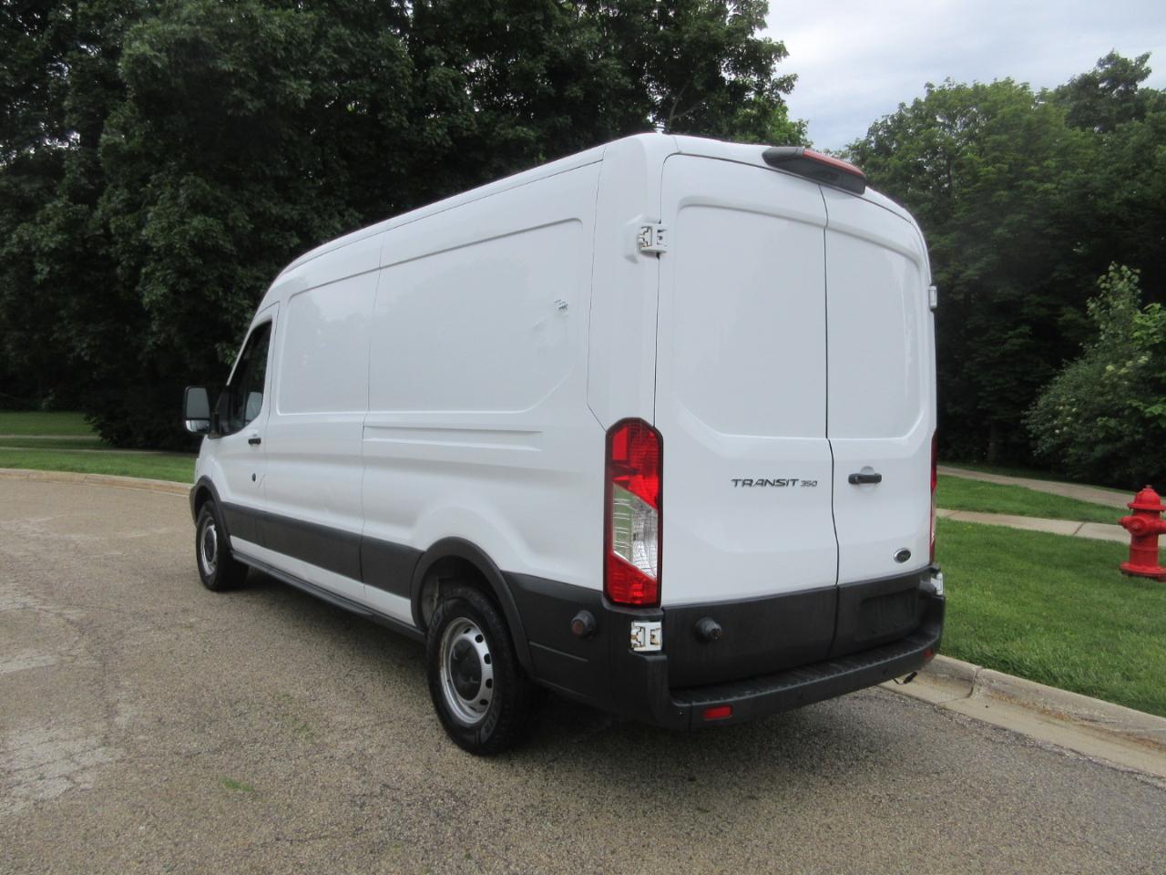 Ford Transit Van T-350 148" Med Rf 9500 GVWR Sliding RH Dr 2018