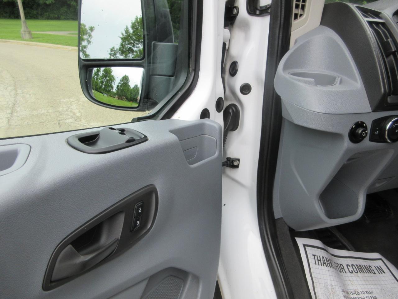 Ford Transit Van T-350 148" Med Rf 9500 GVWR Sliding RH Dr 2018