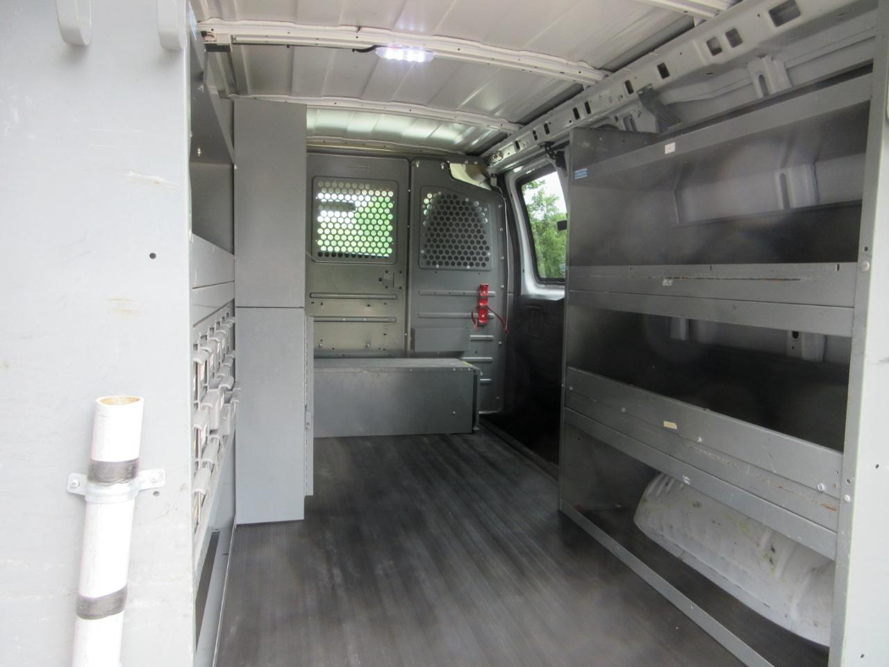 Chevrolet Express Cargo Van RWD 2500 135" 2014