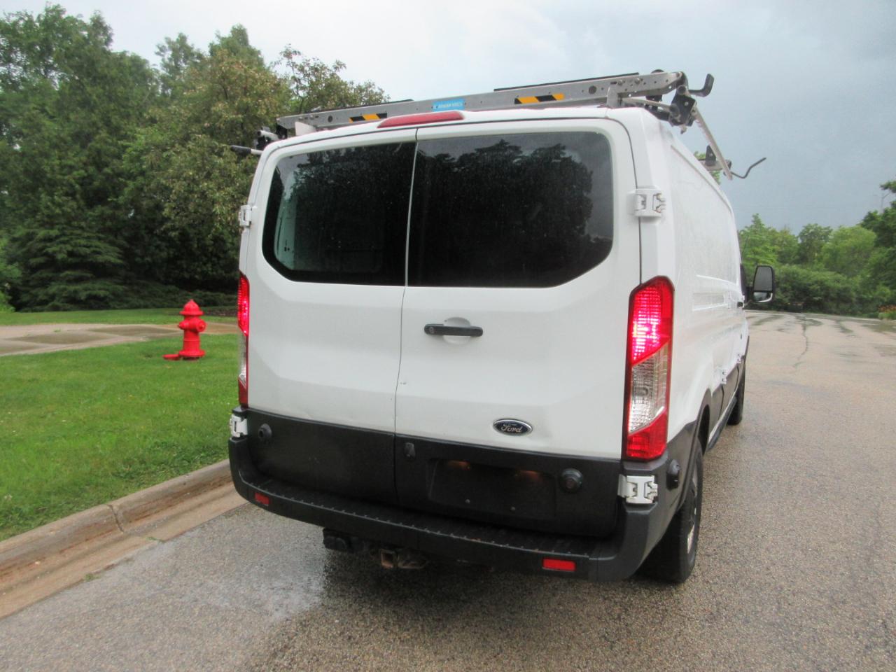 Ford Transit Van T-250 148" Low Rf 9000 GVWR Swing-Out RH Dr 2019
