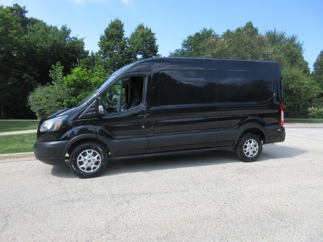 Ford Transit Cargo Van T-250 148" Med Rf 9000 GVWR Sliding RH Dr 2015