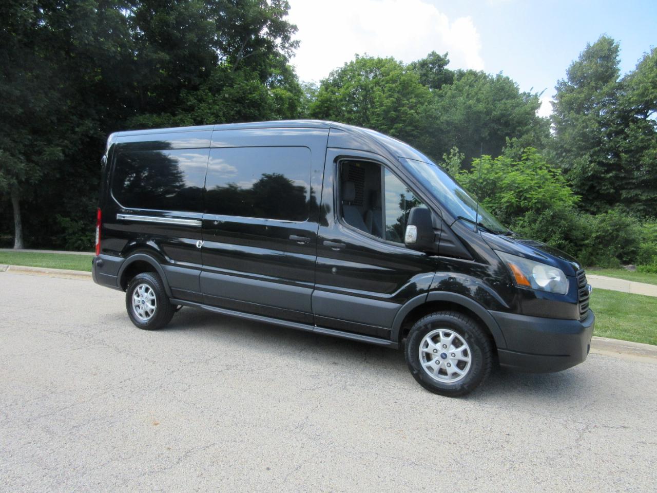 Ford Transit Cargo Van T-250 148" Med Rf 9000 GVWR Sliding RH Dr 2015