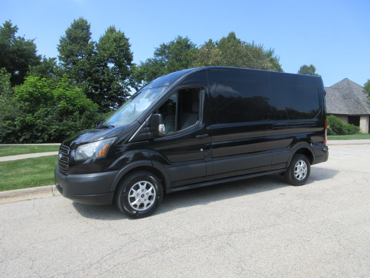 Ford Transit Cargo Van T-250 148" Med Rf 9000 GVWR Sliding RH Dr 2015