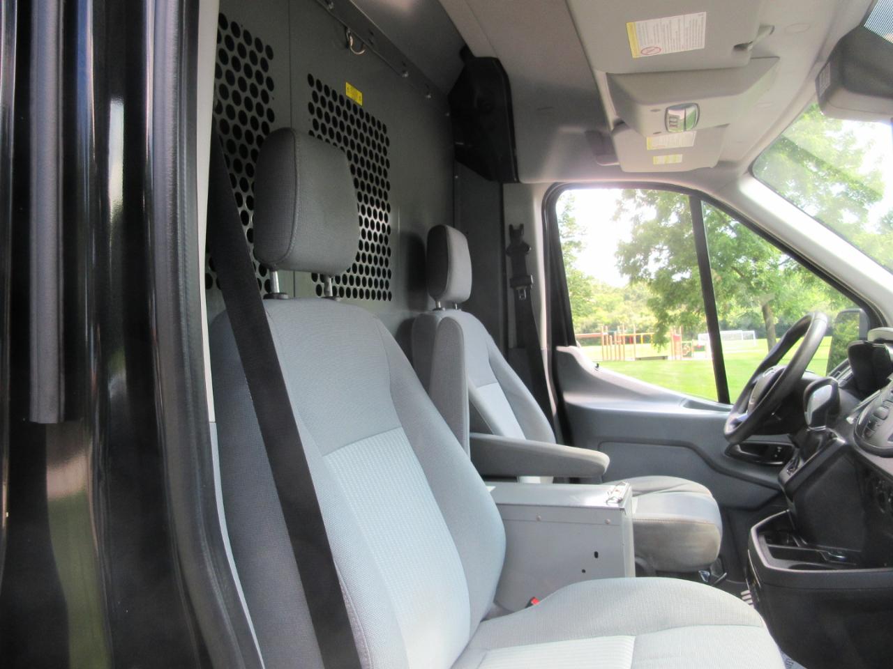 Ford Transit Cargo Van T-250 148" Med Rf 9000 GVWR Sliding RH Dr 2015