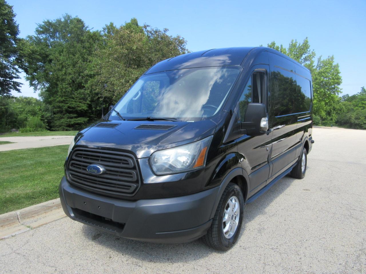 Ford Transit Cargo Van T-250 148" Med Rf 9000 GVWR Sliding RH Dr 2015