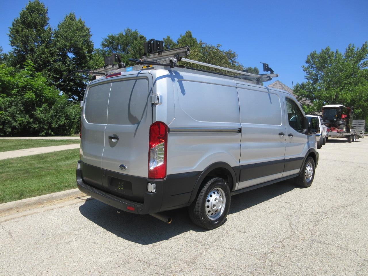 Ford Transit Cargo Van T-250 130" Low Rf 9070 GVWR AWD 2021