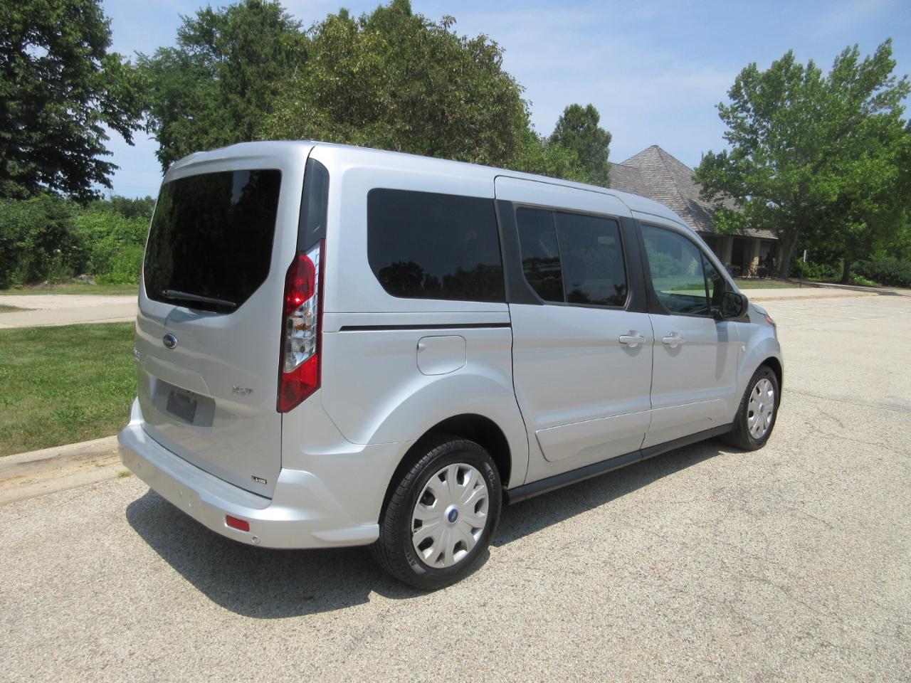 Ford Transit Connect Wagon XLT LWB w/Rear Liftgate 2022