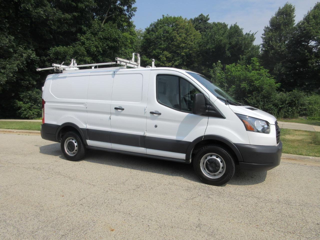 Ford Transit Van T-150 130" Low Rf 8600 GVWR Swing-Out RH Dr 2018