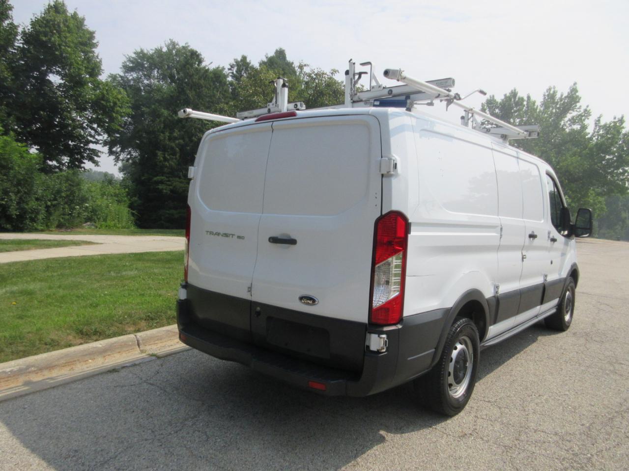 Ford Transit Van T-150 130" Low Rf 8600 GVWR Swing-Out RH Dr 2018