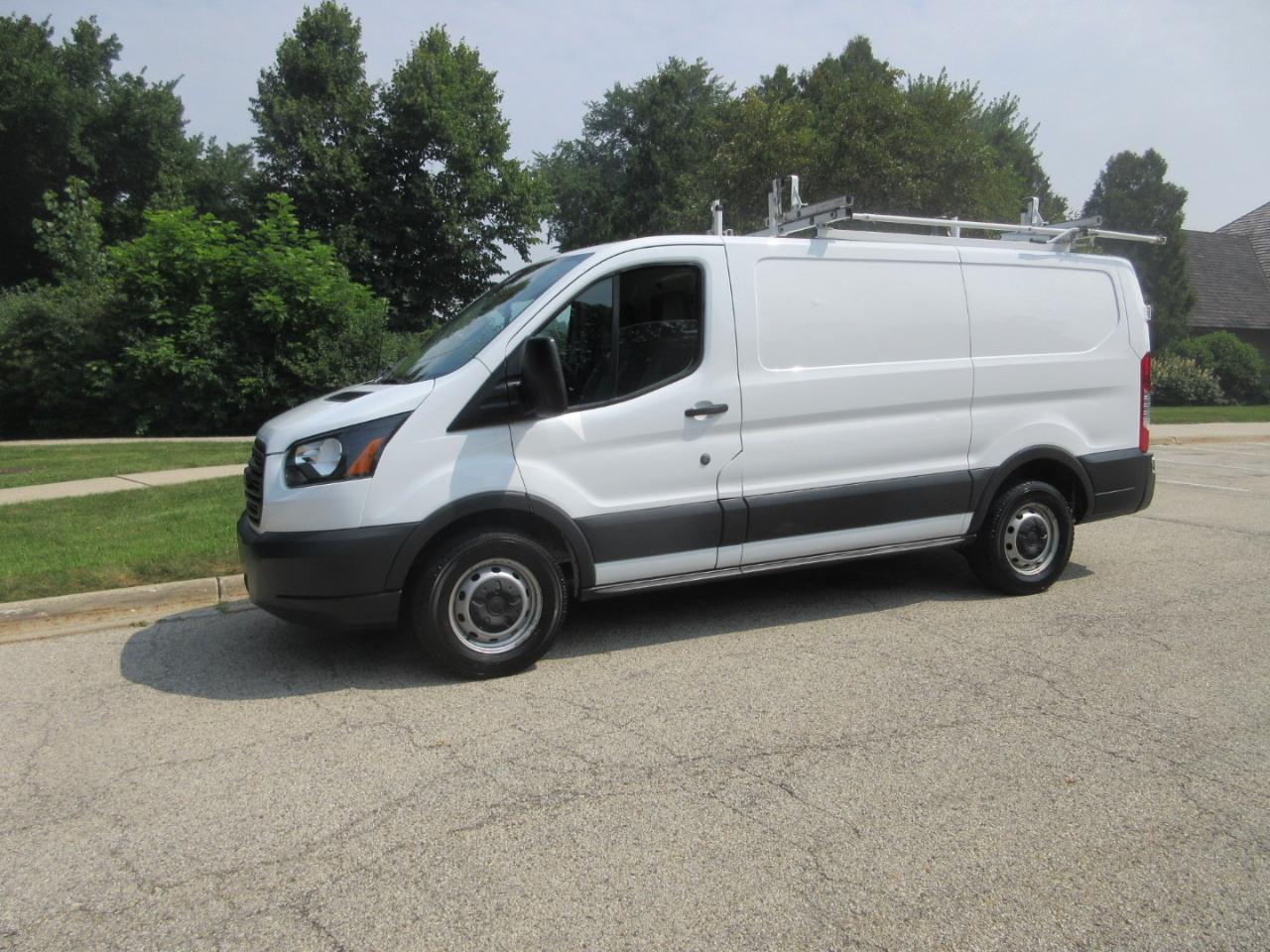 Ford Transit Van T-150 130" Low Rf 8600 GVWR Swing-Out RH Dr 2018