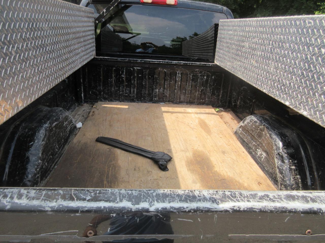 Chevrolet Silverado 1500 Ext Cab 143.5" WB 4WD LS 2005